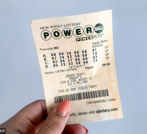 Powerball ticket worth $100K sold at N.J. convenience store as jackpot hits $90M